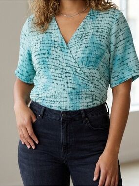 Wrap-Style V-Neck Top in Aqua Tie-Dye